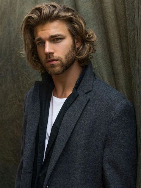 22 idées de coiffures pour les hommes aux cheveux。